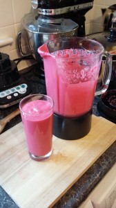 This dad does how to make easy healthy smoothies beetroot.jpg