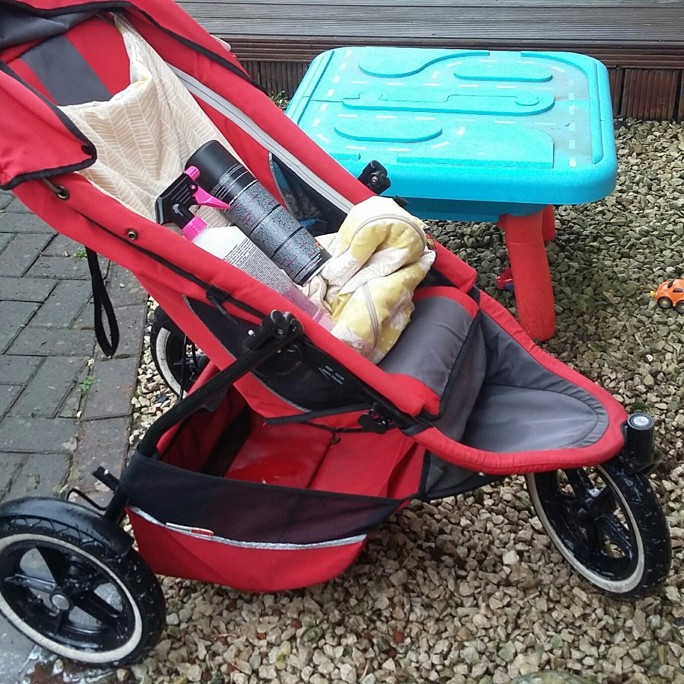 this dad does running buggy maintenance